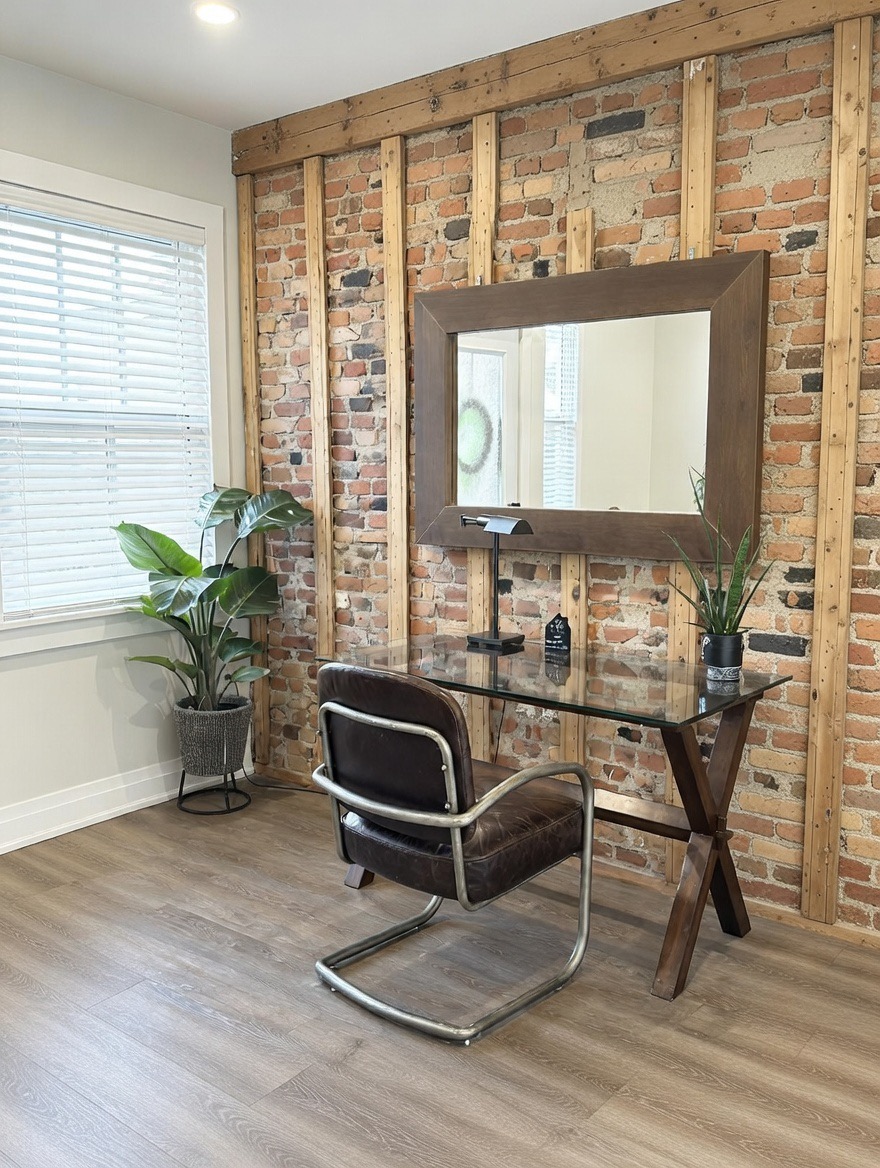 Trendy Home with Spacious Backyard – photo 5