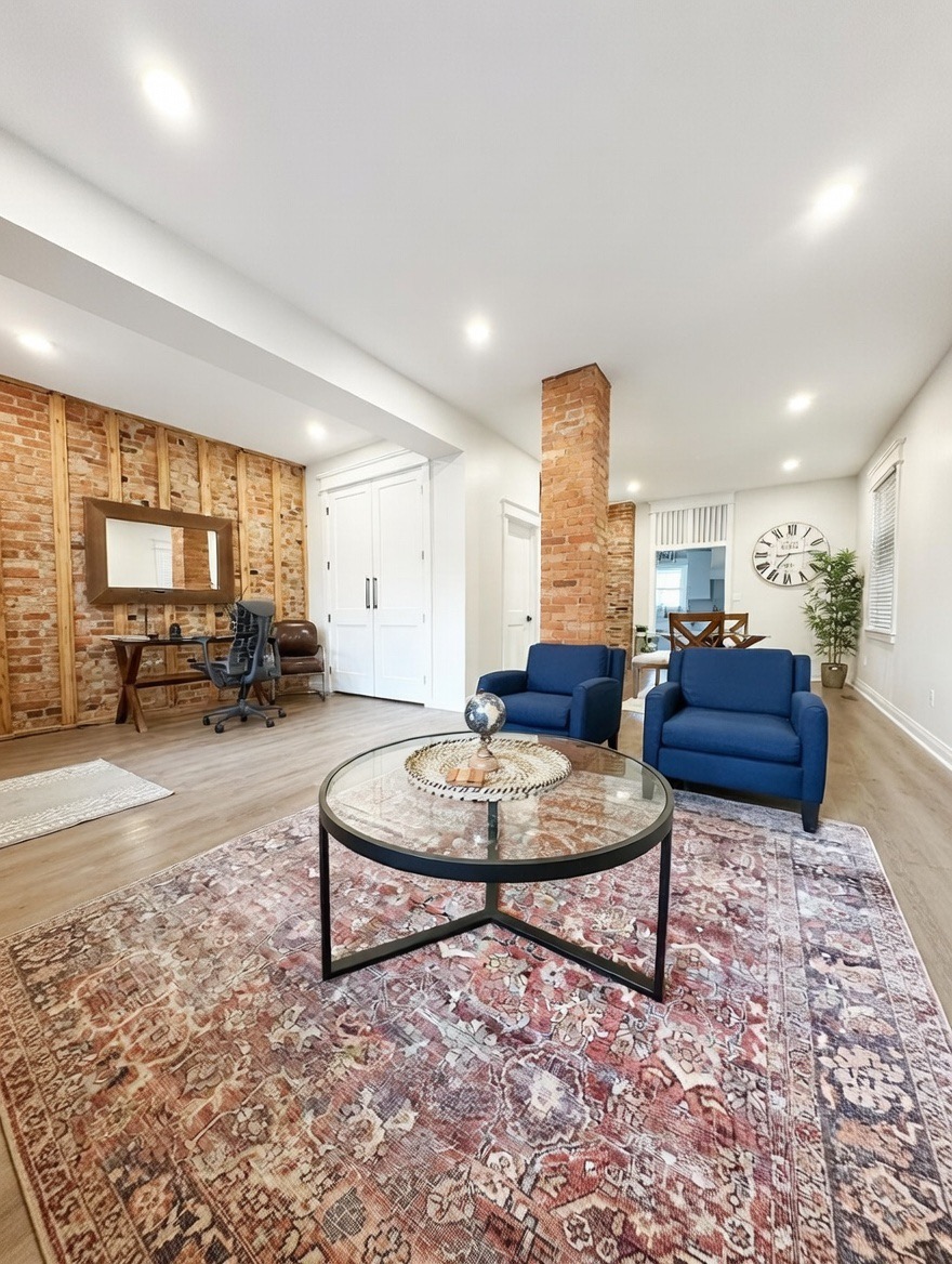 Trendy Home with Spacious Backyard – photo 6