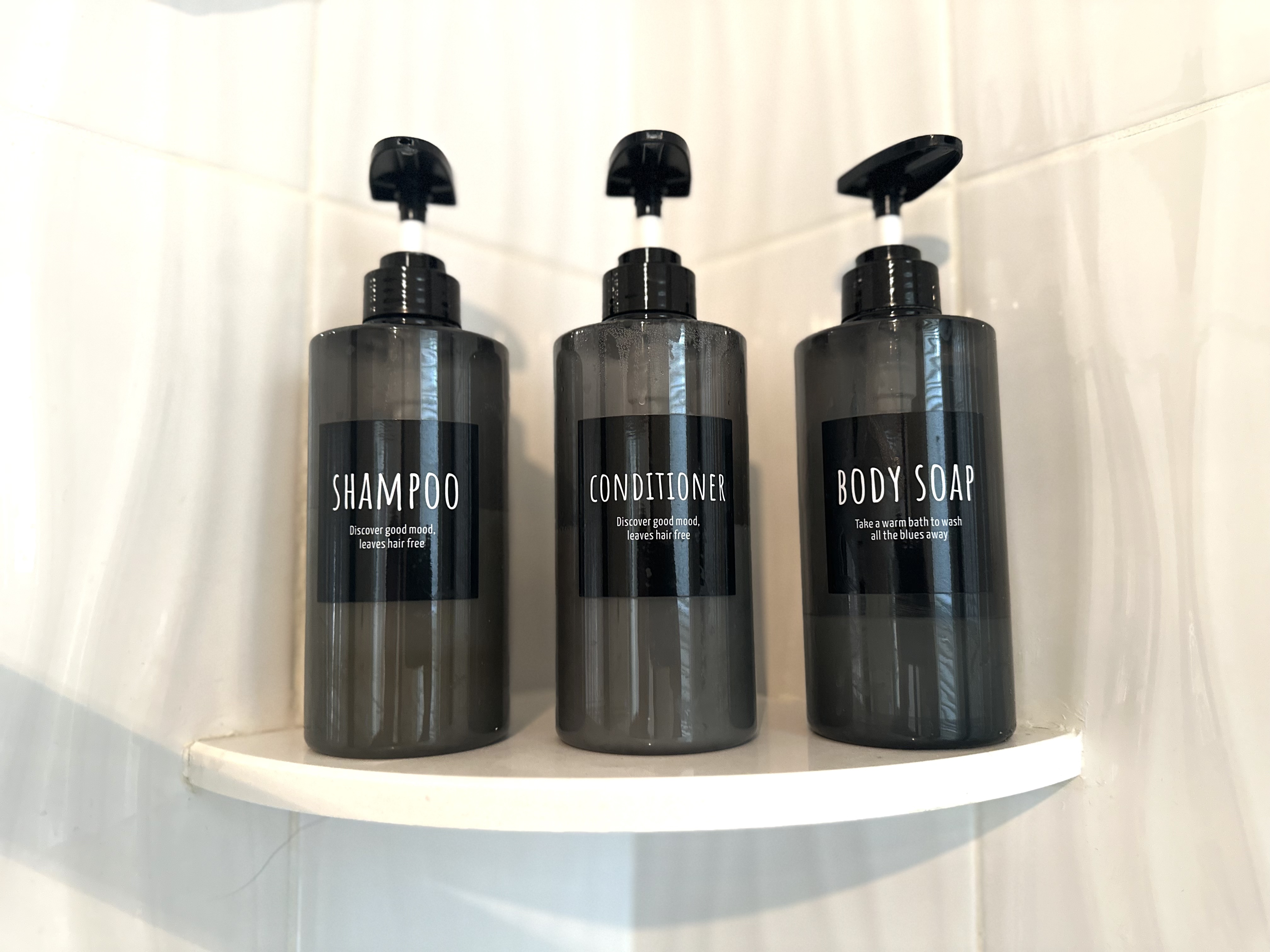 Trendy Home with Spacious Backyard – photo 9