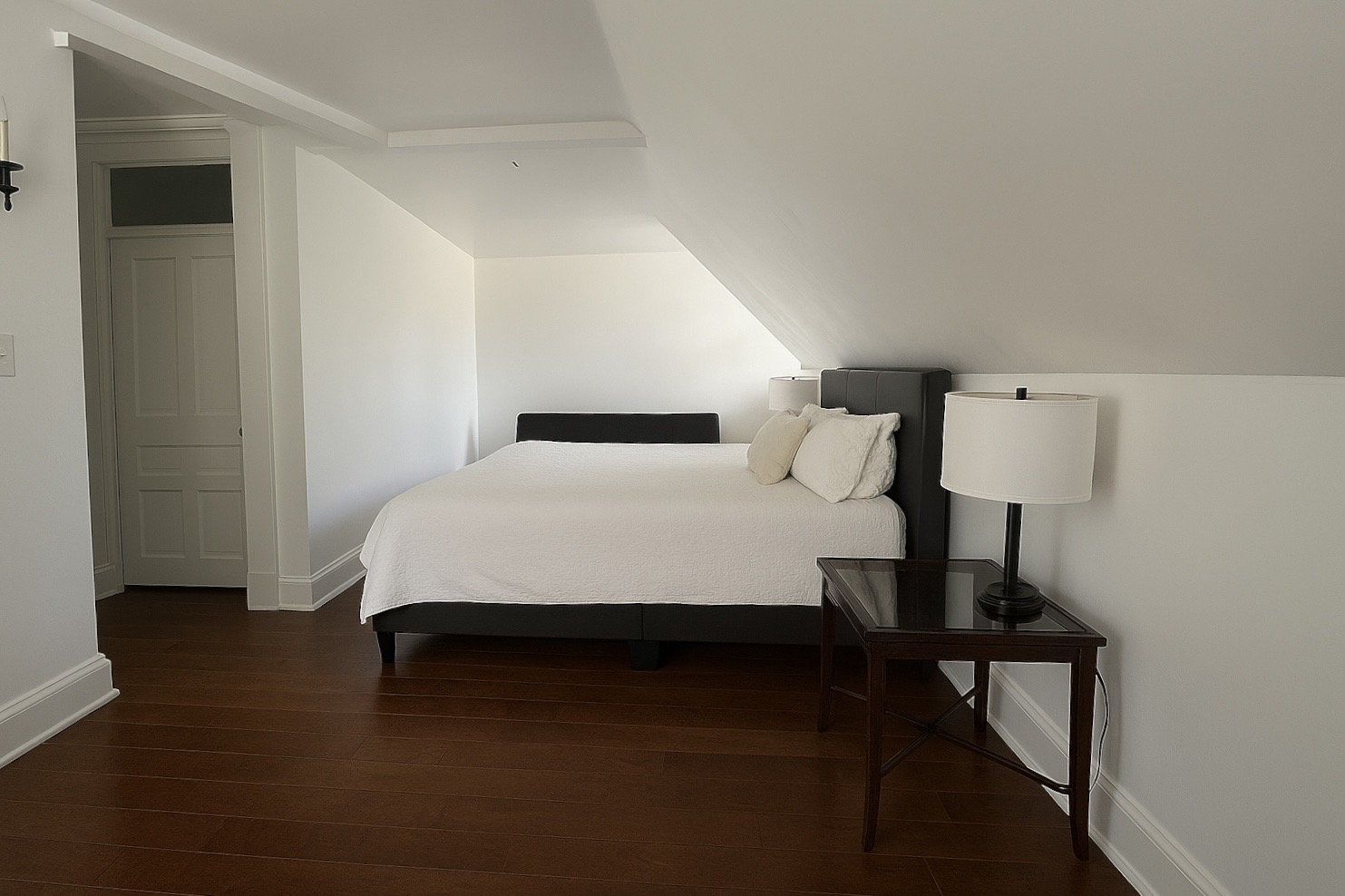 Hidden Gem Steps From the River – photo 3