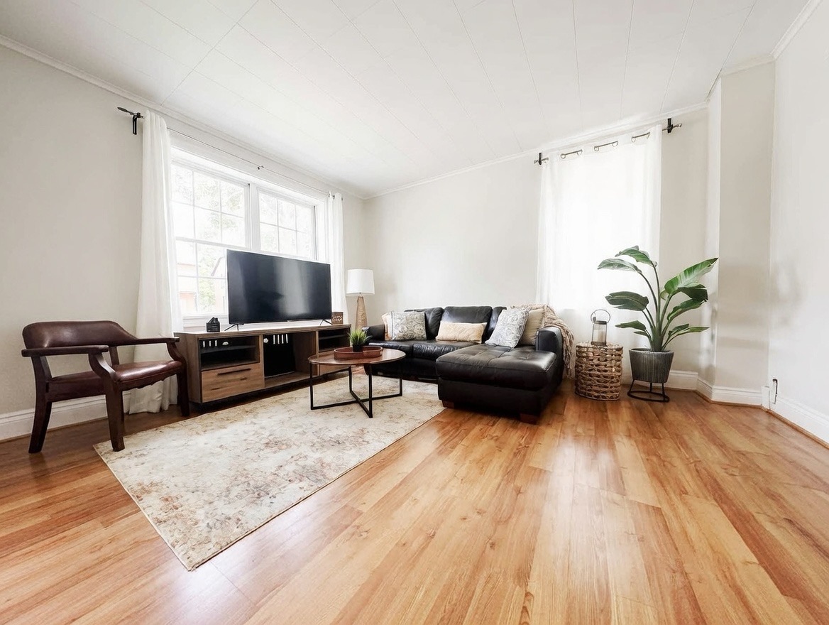 Hidden Gem Steps From the River – photo 1